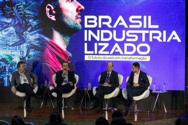 seminárioBrasilIndustrializadoOFuturodoPaísemTransformação FotoBrunoFrauzino Fibra 10.7.2025