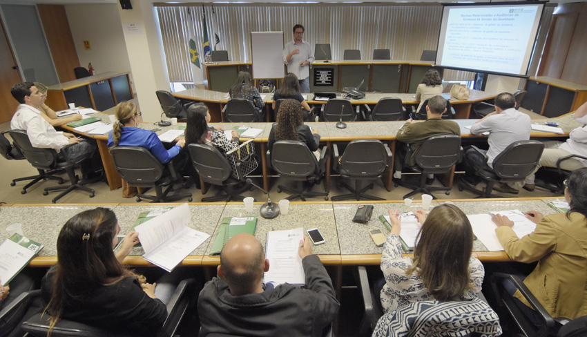 Curso IEL normas NBR corpo materia CRI2834