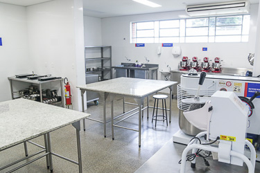 3 12 2025 Reinauguração dos laboratórios de Confeitaria e de Panificação do Senai Gama Foto Victor Hugo Pessoa CAPA 23