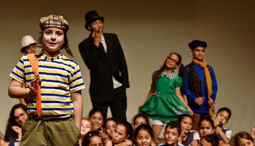 ladroes da vila centro cultural sesi taguatinga yara amaral